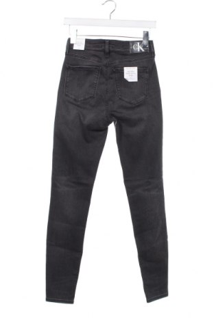 Dámske džínsy  Calvin Klein Jeans, Veľkosť S, Farba Sivá, Cena  80,41 €