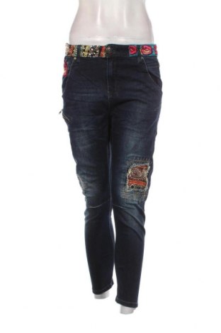 Dámske džínsy  Desigual, Veľkosť S, Farba Modrá, Cena  42,53 €