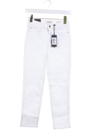 Damen Jeans Guess, Größe S, Farbe Weiß, Preis € 88,66