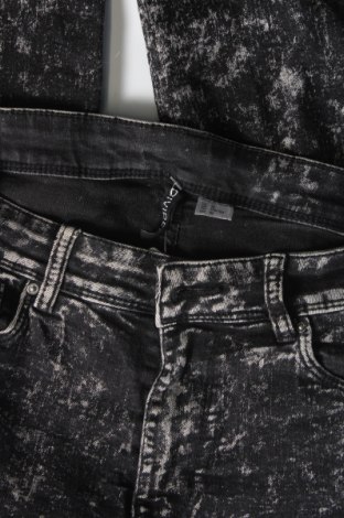 Damen Jeans H&M Divided, Größe M, Farbe Mehrfarbig, Preis € 14,83