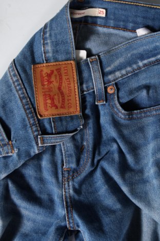 Γυναικείο Τζίν Levi's, Μέγεθος S, Χρώμα Μπλέ, Τιμή 27,96 €