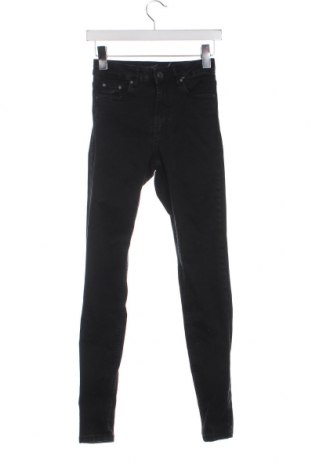 Dámske džínsy  NLY, Veľkosť XS, Farba Čierna, Cena  11,32 €