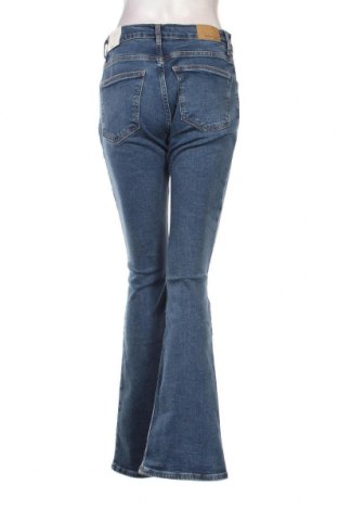 Dámske džínsy  Perfect Jeans By Gina Tricot, Veľkosť M, Farba Modrá, Cena  14,29 €