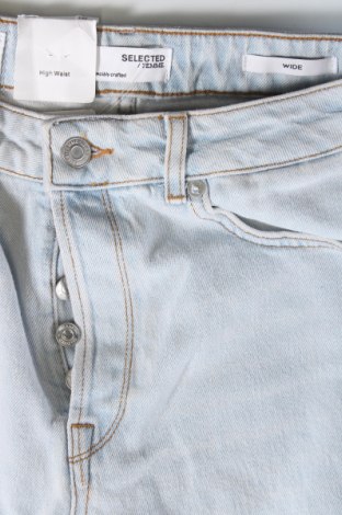 Dámske džínsy  Selected Femme, Veľkosť S, Farba Modrá, Cena  21,09 €