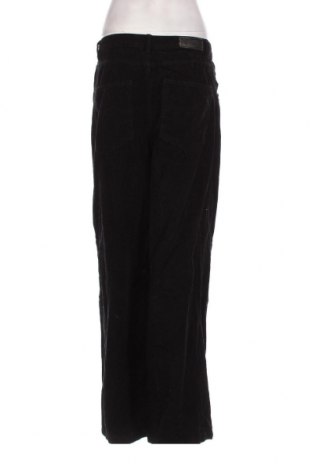 Pantaloni de velvet de femei Bershka, Mărime M, Culoare Negru, Preț 16,22 Lei