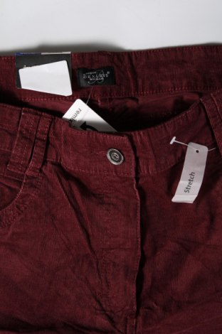 Pantaloni de velvet de femei Bexleys, Mărime M, Culoare Roșu, Preț 45,89 Lei
