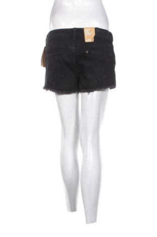 Дамски къс панталон, Размер M, Цвят Черен, Цена 13,94 лв.