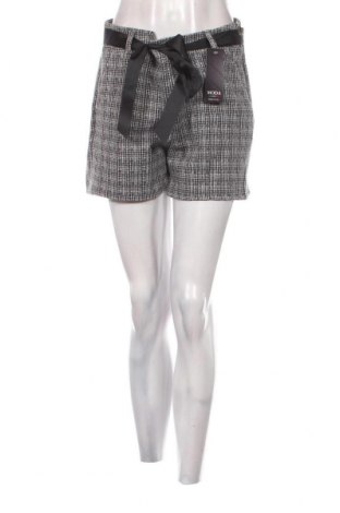 Γυναικείο κοντό παντελόνι, Μέγεθος XL, Χρώμα Γκρί, Τιμή 7,99 €