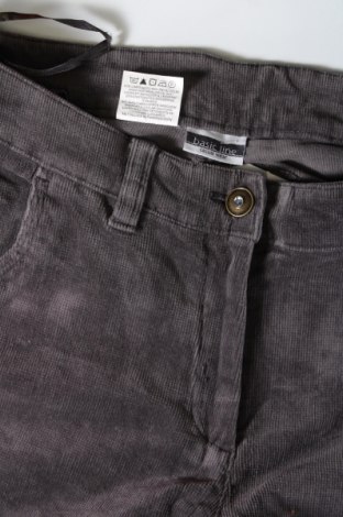 Γυναικείο κοντό παντελόνι, Μέγεθος L, Χρώμα Γκρί, Τιμή 7,87 €
