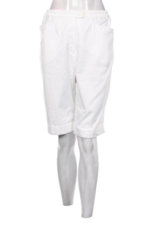 Дамски къс панталон, Размер S, Цвят Бял, Цена 11,40 лв.