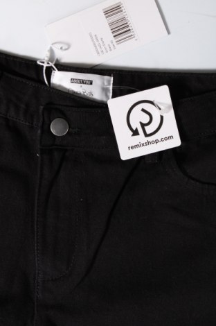 Γυναικείο κοντό παντελόνι About You, Μέγεθος S, Χρώμα Μαύρο, Τιμή 23,71 €