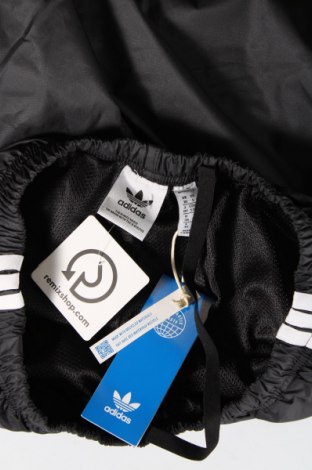 Дамски къс панталон Adidas, Размер S, Цвят Черен, Цена 77,00 лв.