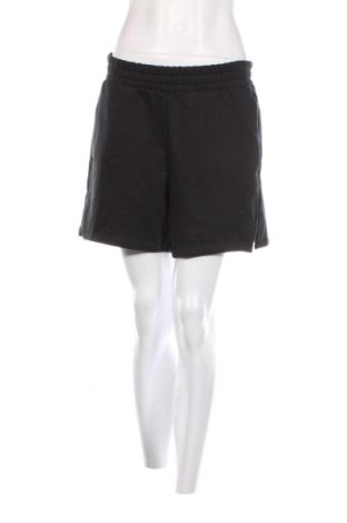 Γυναικείο κοντό παντελόνι Adidas Originals, Μέγεθος M, Χρώμα Μαύρο, Τιμή 9,53 €
