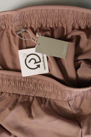 Damen Shorts Bench, Größe XL, Farbe Aschrosa, Preis € 7,94