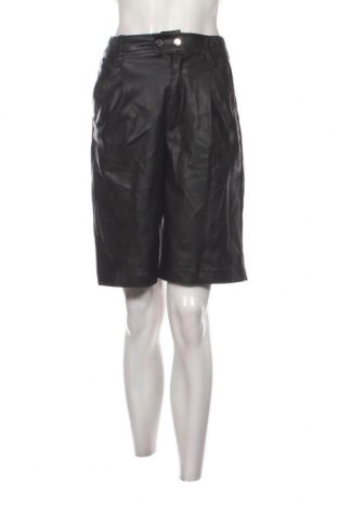 Γυναικείο κοντό παντελόνι Bershka, Μέγεθος S, Χρώμα Μαύρο, Τιμή 3,88 €