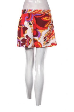 Γυναικείο κοντό παντελόνι Boohoo, Μέγεθος S, Χρώμα Πολύχρωμο, Τιμή 7,19 €