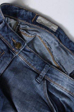 Pantaloni scurți de femei Clockhouse, Mărime L, Culoare Albastru, Preț 92,00 Lei