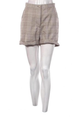 Дамски къс панталон Daphnea, Размер S, Цвят Сив, Цена 34,00 лв.