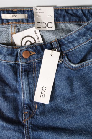 Γυναικείο κοντό παντελόνι Edc By Esprit, Μέγεθος L, Χρώμα Μπλέ, Τιμή 39,69 €