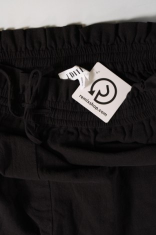 Pantaloni scurți de femei Edited, Mărime L, Culoare Negru, Preț 37,99 Lei