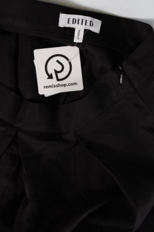 Дамски къс панталон Edited, Размер S, Цвят Черен, Цена 77,00 лв.