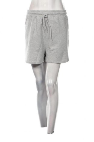 Pantaloni scurți de femei Even&Odd, Mărime 3XL, Culoare Gri, Preț 101,97 Lei