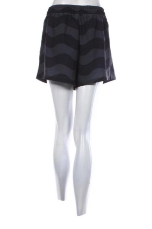 Γυναικείο κοντό παντελόνι Gina, Μέγεθος M, Χρώμα Πολύχρωμο, Τιμή 4,80 €