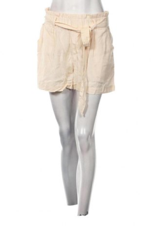 Γυναικείο κοντό παντελόνι Lascana, Μέγεθος M, Χρώμα Εκρού, Τιμή 15,98 €