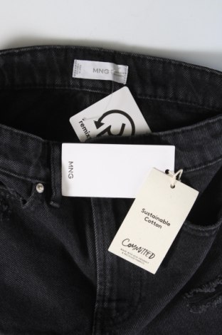 Γυναικείο κοντό παντελόνι Mango, Μέγεθος XXS, Χρώμα Μαύρο, Τιμή 10,31 €