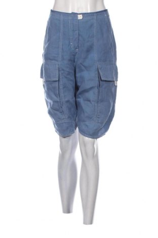 Дамски къс панталон Marc Cain, Размер M, Цвят Син, Цена 118,92 лв.