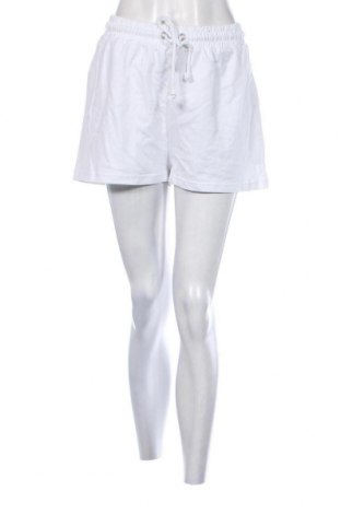 Γυναικείο κοντό παντελόνι Missguided, Μέγεθος M, Χρώμα Λευκό, Τιμή 12,15 €