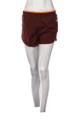Γυναικείο κοντό παντελόνι Nike, Μέγεθος S, Χρώμα Καφέ, Τιμή 39,69 €