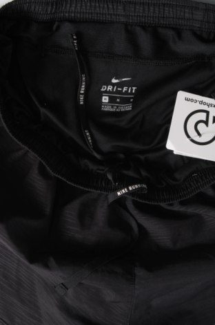 Γυναικείο κοντό παντελόνι Nike, Μέγεθος M, Χρώμα Μαύρο, Τιμή 12,82 €