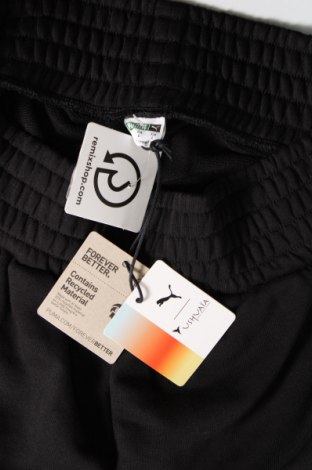 Γυναικείο κοντό παντελόνι PUMA, Μέγεθος L, Χρώμα Μαύρο, Τιμή 39,69 €