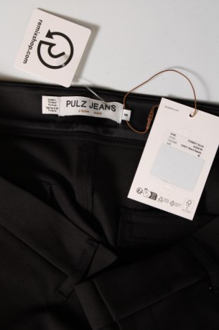 Дамски къс панталон Pulz Jeans, Размер XL, Цвят Черен, Цена 77,00 лв.