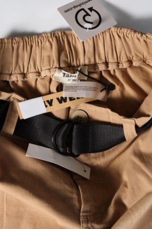 Дамски къс панталон Tally Weijl, Размер S, Цвят Бежов, Цена 31,00 лв.