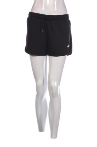 Γυναικείο κοντό παντελόνι Umbro, Μέγεθος M, Χρώμα Μαύρο, Τιμή 13,89 €