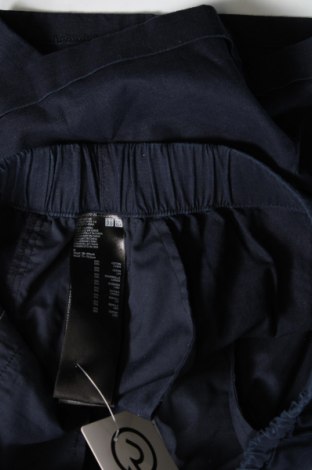 Pantaloni scurți de femei Uniqlo, Mărime M, Culoare Albastru, Preț 84,78 Lei
