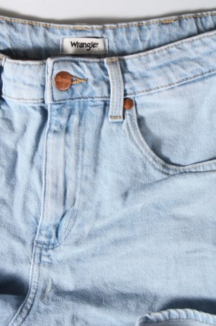 Дамски къс панталон Wrangler, Размер S, Цвят Син, Цена 101,00 лв.