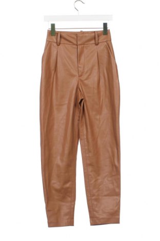 Γυναικείο παντελόνι δερμάτινο Zara, Μέγεθος XS, Χρώμα Καφέ, Τιμή 8,28 €