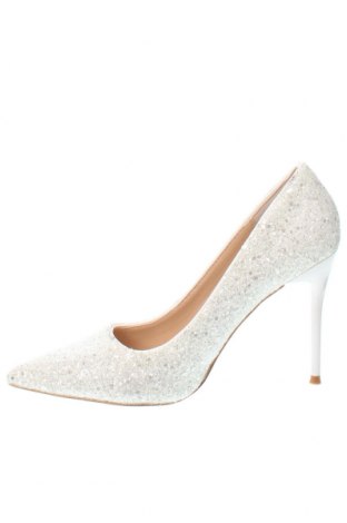 Γυναικεία παπούτσια Bigtree, Μέγεθος 38, Χρώμα Λευκό, Τιμή 22,89 €
