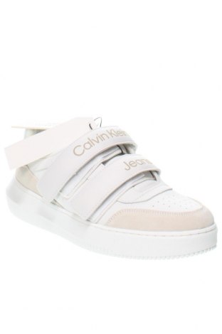 Дамски обувки Calvin Klein, Размер 40, Цвят Бял, Цена 202,00 лв.