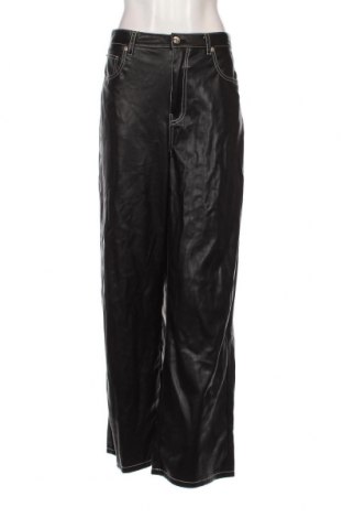 Γυναικείο παντελόνι Bershka, Μέγεθος L, Χρώμα Μαύρο, Τιμή 17,94 €