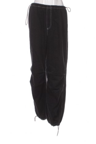Γυναικείο παντελόνι Bershka, Μέγεθος L, Χρώμα Μαύρο, Τιμή 7,35 €