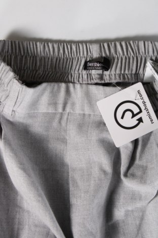 Damenhose Bershka, Größe S, Farbe Grau, Preis 3,03 €