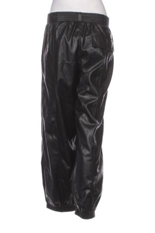 Damenhose Bershka, Größe XL, Farbe Schwarz, Preis 20,18 €