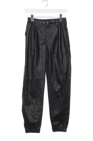 Дамски панталон Bershka, Размер XS, Цвят Черен, Цена 10,15 лв.