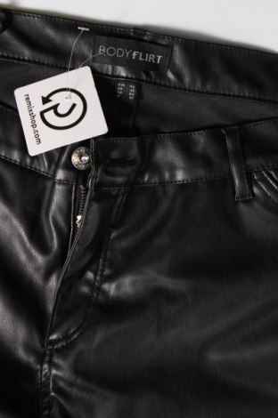Dámske nohavice Body Flirt, Veľkosť XL, Farba Čierna, Cena  4,60 €