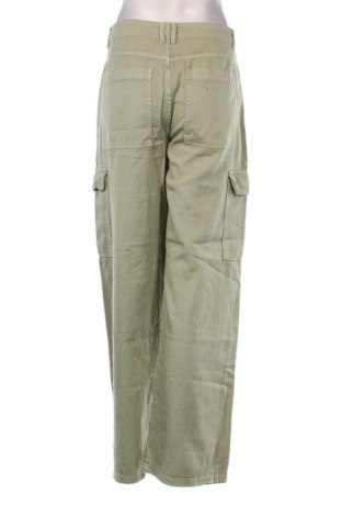 Дамски панталон Boohoo, Размер M, Цвят Зелен, Цена 46,00 лв.