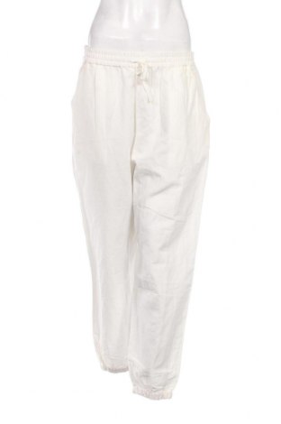 Дамски панталон Dan Fox X About You, Размер XL, Цвят Бял, Цена 46,50 лв.